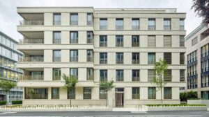 Read more about the article Factors to Consider doing exterior apartment painting