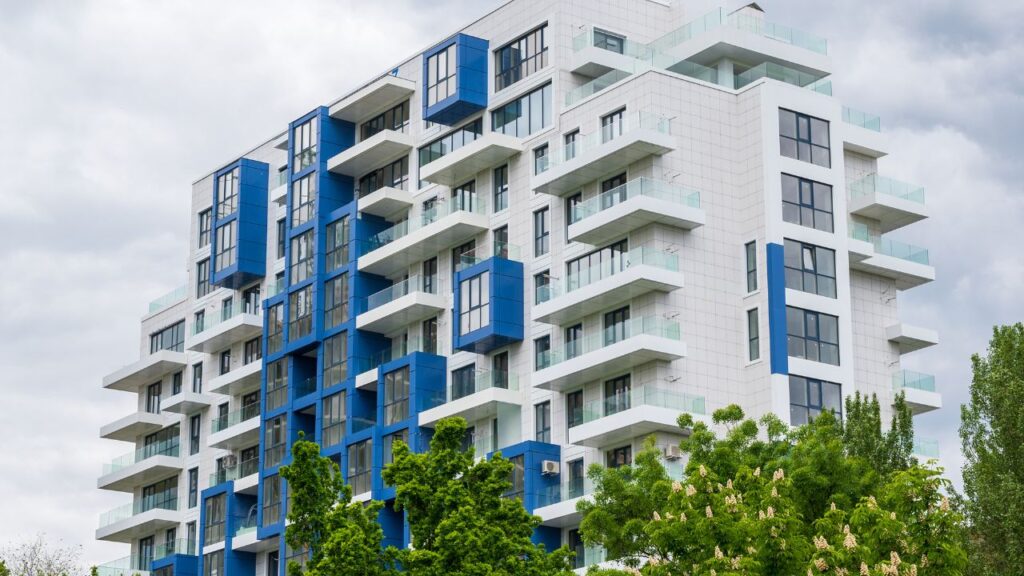 Construction Cost Estimator in Milwaukee, Wisconsin