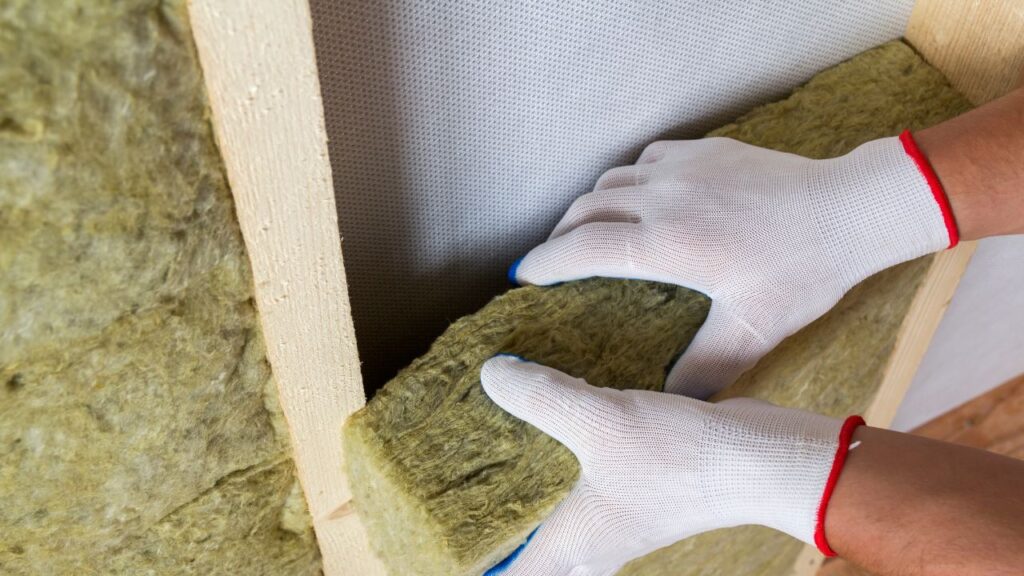 A Complete Guide to Selecting the Right Insulation for Your Home