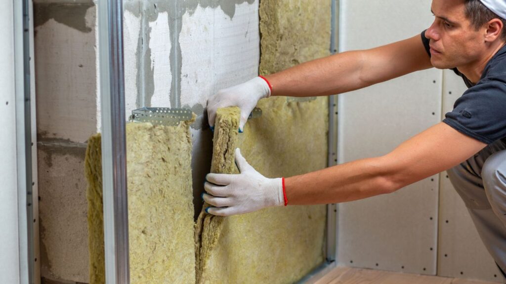 A Complete Guide to Selecting the Right Insulation for Your Home