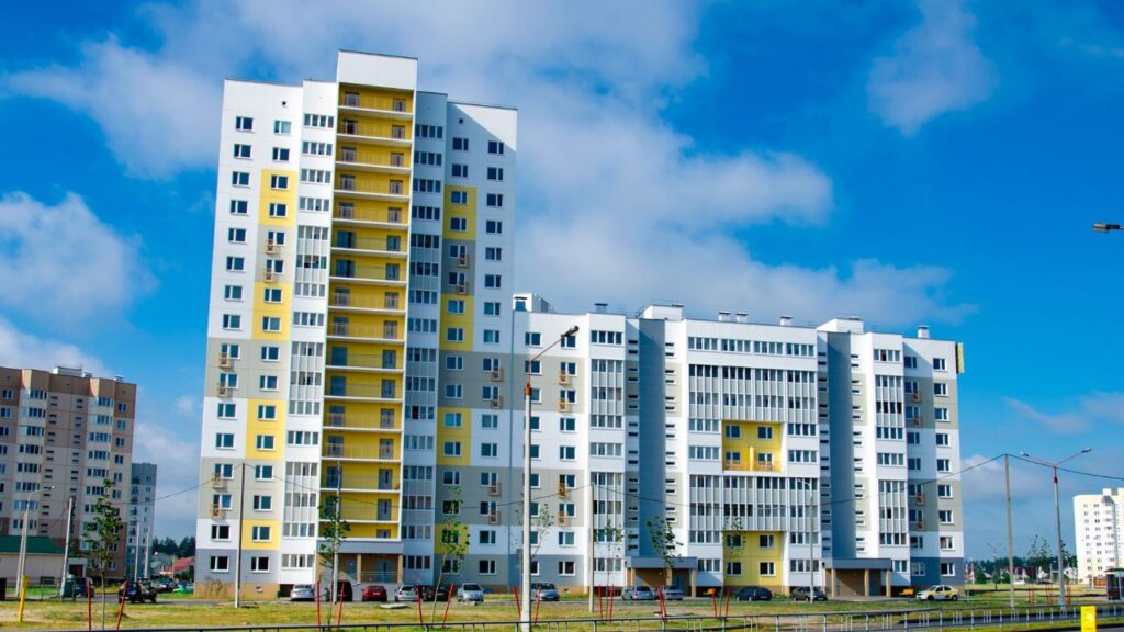 How to Estimate the Price of Exterior Painting for MultiUnit Residential Buildings