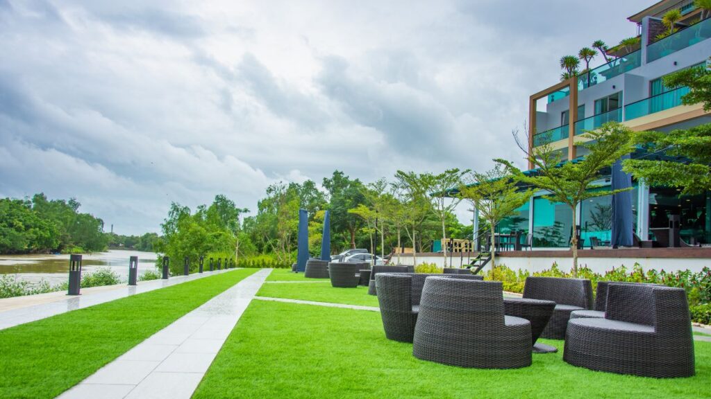 A Step by Step Guide to Designing an Outdoor Patio or Deck