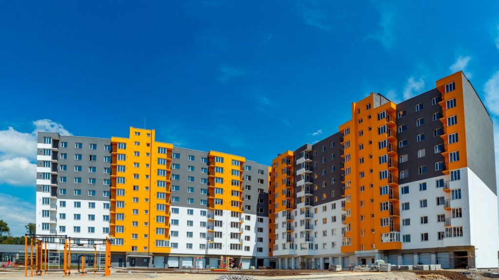 How to Estimate the Price of Exterior Painting for MultiUnit Residential Buildings