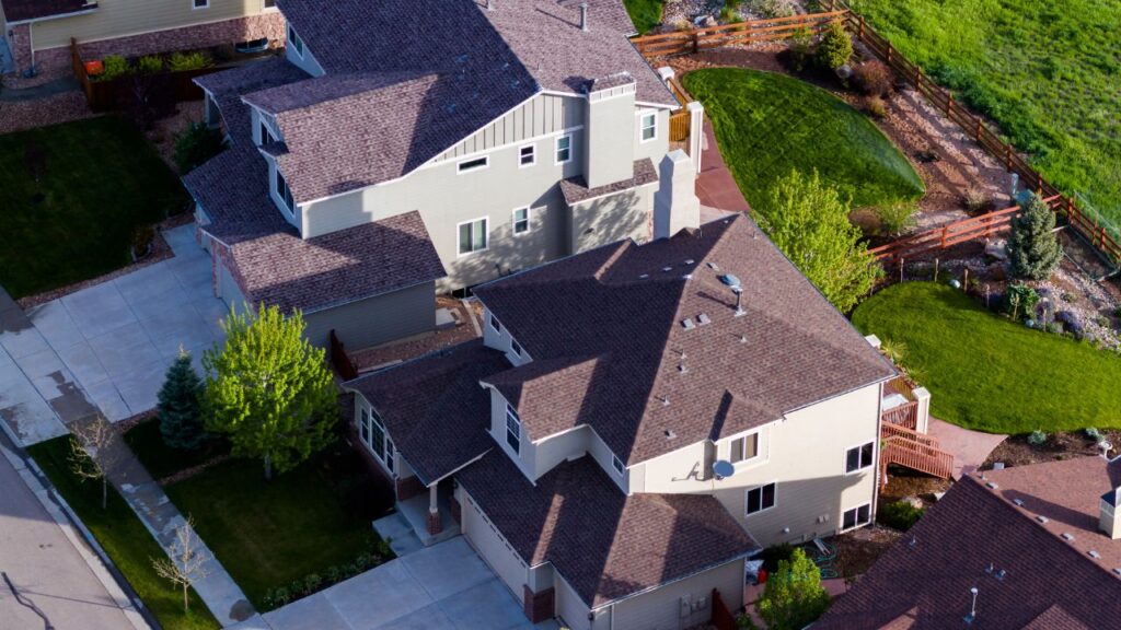 How to Estimate the Price of Installing Fiberglass Shingles Materials and Techniques