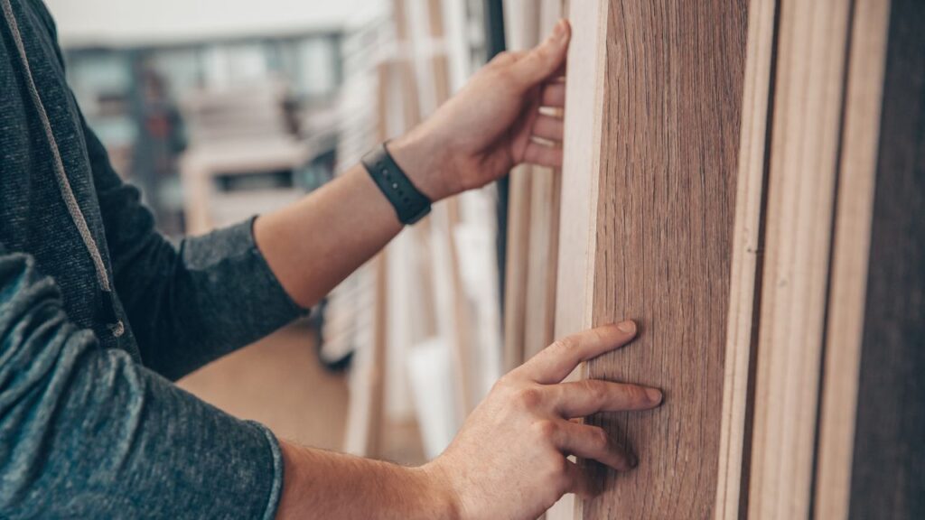 How to Estimate the Price of Installing Interior Doors and Trim