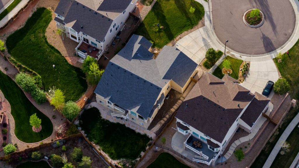 How to Estimate the Price of Installing Fiberglass Shingles Materials and Techniques