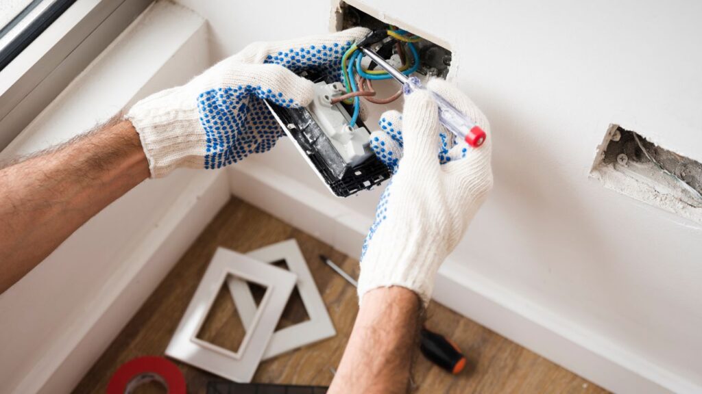 Electrical Cost Estimator in North Port