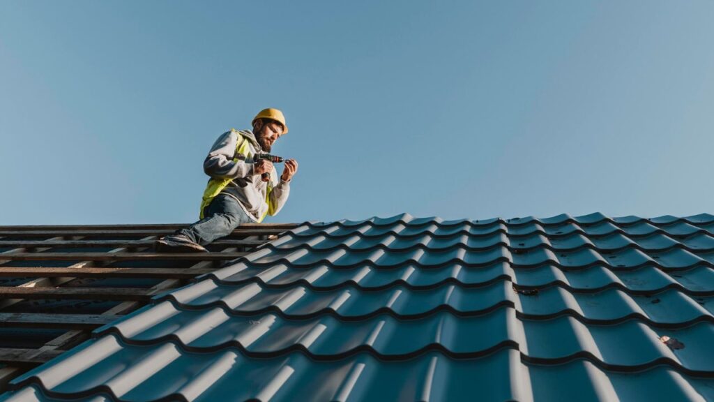 Roofing Cost Estimator in Riverview