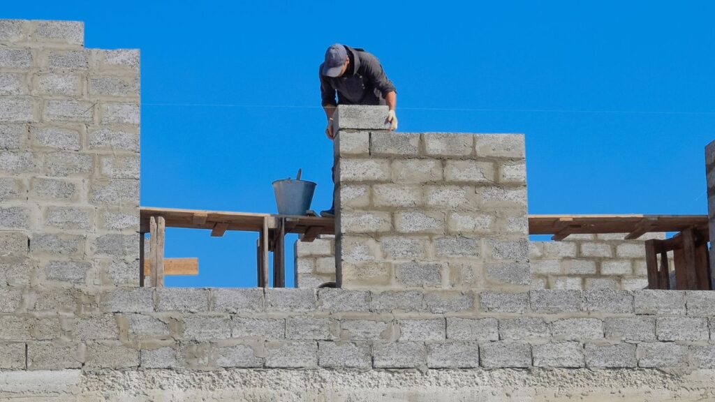 How much does cinder block building cost