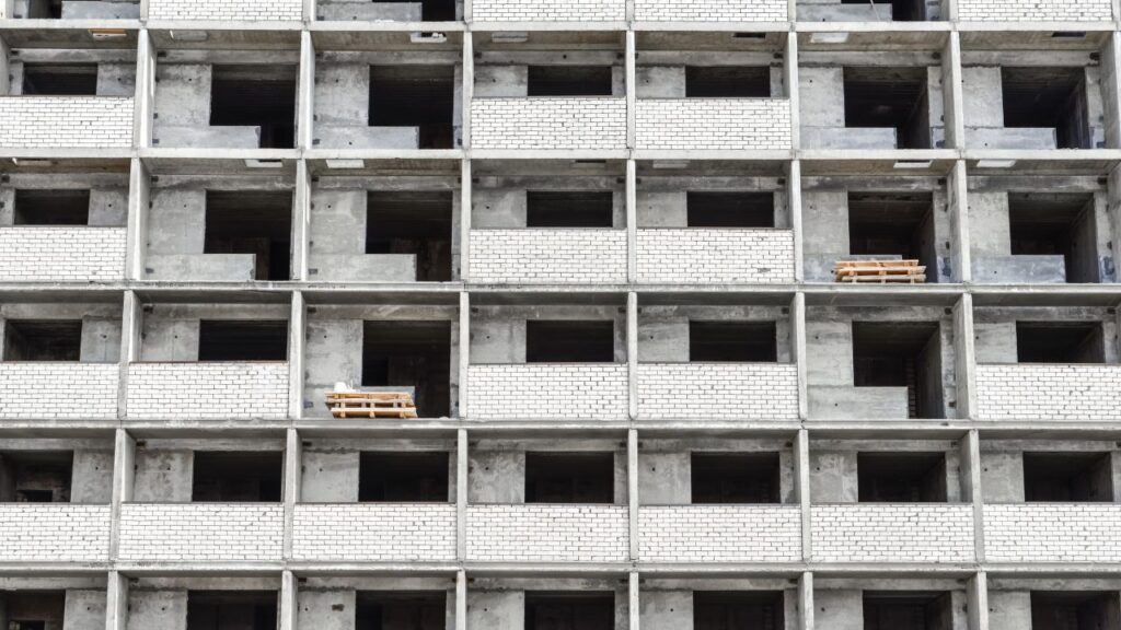 How much does cinder block building cost