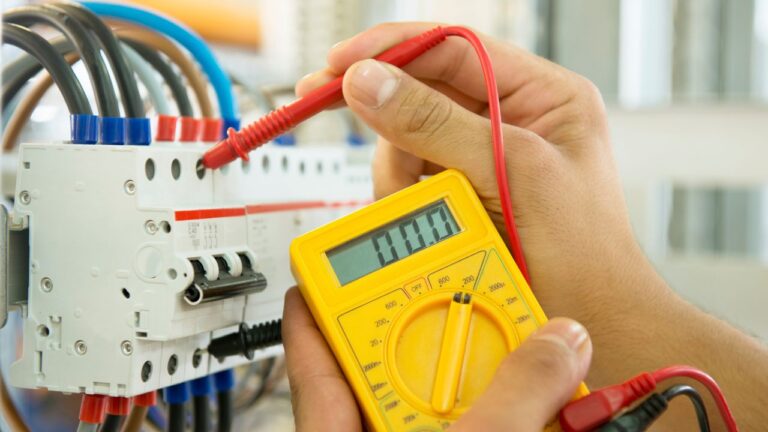 Read more about the article How Much Does It Cost to Rewire a 2,000 Sq Ft House?