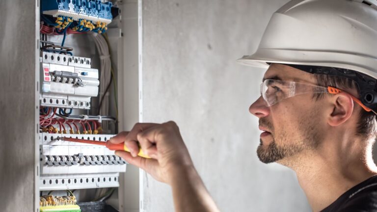 Read more about the article Streamlining Residential Electrical Estimating Software Solutions