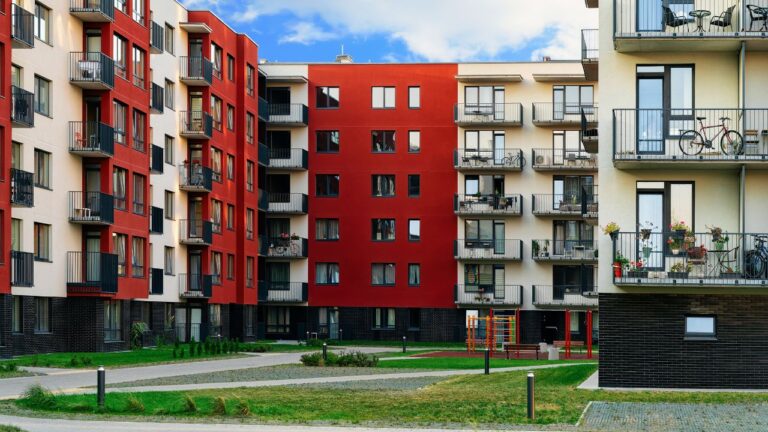 Read more about the article Multi-Family Building Construction Builder