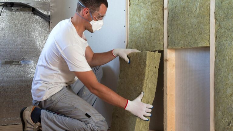 Read more about the article Cost to Insulate 2,500 Sq Ft Home