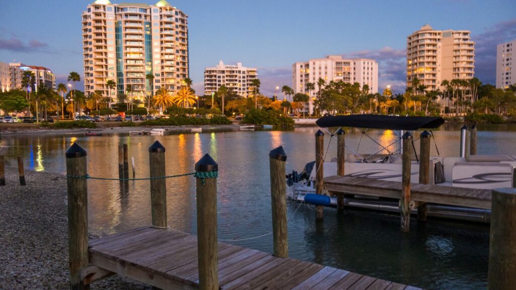 Cost of Building a Dock on a Lake