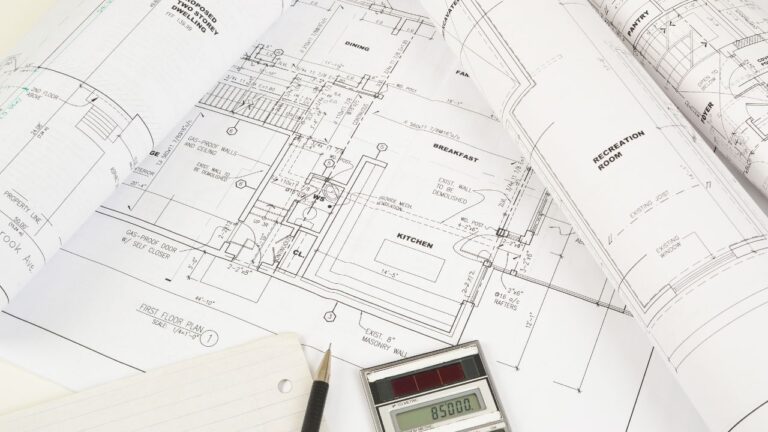 Read more about the article What is a Commercial Estimator ?