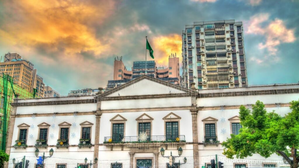 Civic Building Painting Cost Estimator