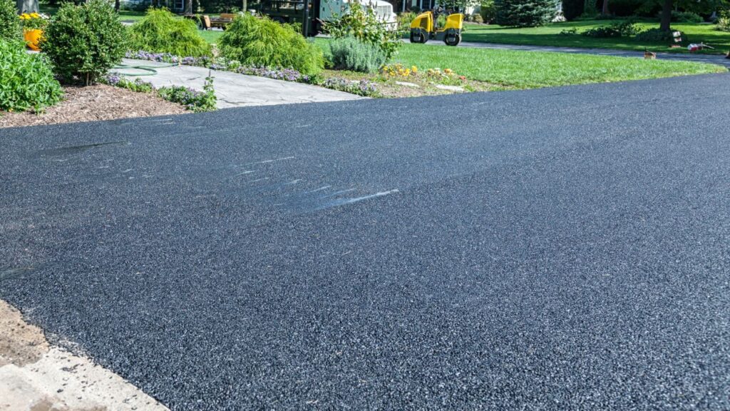 30'x30' Asphalt Driveway Cost