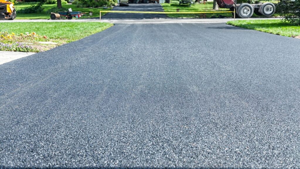 30'x30' Asphalt Driveway Cost