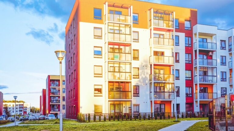 Read more about the article How Much Does Commercial Painting Cost in Gainesville?